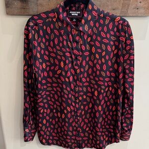 Johnny Was XS 100% Silk Blouse with Red and Orange Lips
